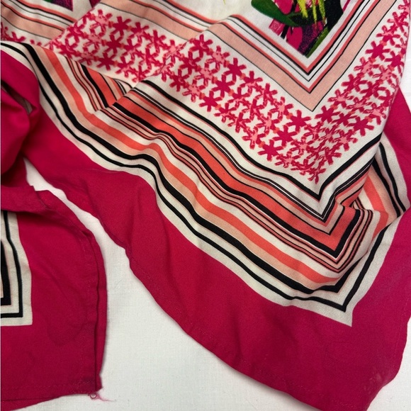 Vibrant Floral Hawaiian style Maxi Dress - Picture 7 of 8